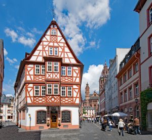 我可以從德國寄明信片到世界任何角落給你 Send postcard from Germany to the world!